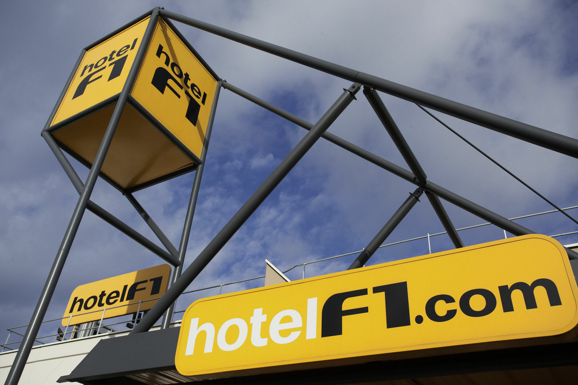 F1 Hotel Gap